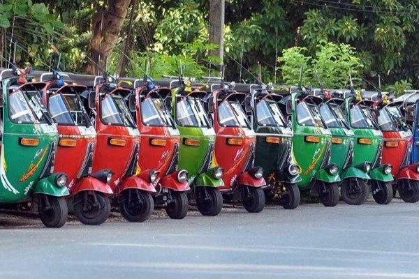 முச்சக்கரவண்டிகளை பதிவு செய்ய இணையத்தளம் ஒன்று அறிமுகம்