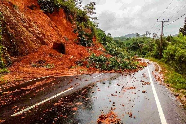 06 மாவட்டங்களுக்கு மண்சரிவு எச்சரிக்கை நீட்டிப்பு