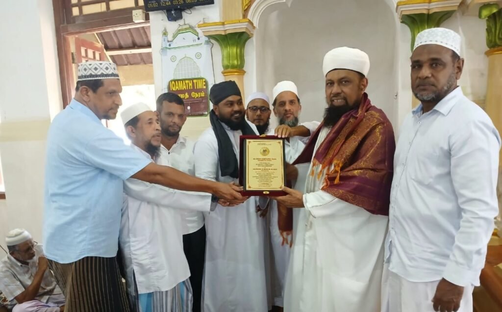 அகில இலங்கை ஜம்இய்யத்துல் உலமாவின் தலைவர் அஷ்ஷெய்க், அல் முப்தி எம்.ஐ.எம். ரிஸ்வி புத்தளத்தில் கௌரவிப்பு.