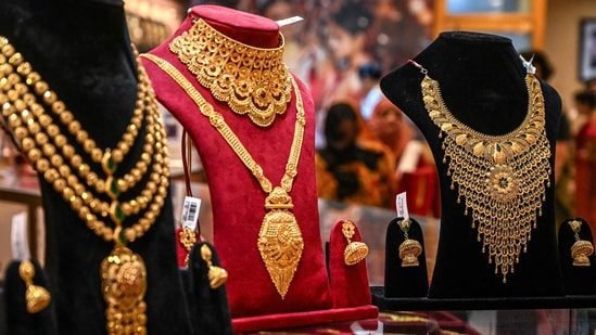 இலங்கையில் 4 இலட்சத்தை எட்டவுள்ள தங்க விலை!