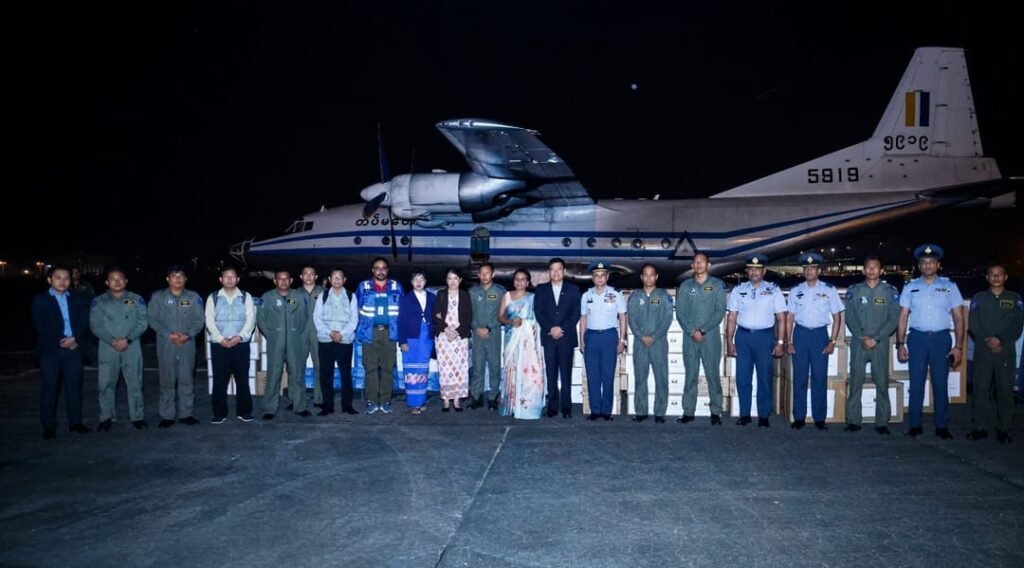 மியன்மாரிலிருந்து நிவாரணப் பொருட்களுடன் இலங்கையை வந்தடைந்த விமானம்!