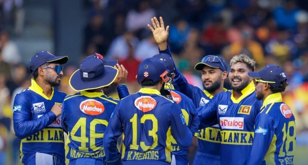 ICC ODI Rankings: 6-வது இடத்திற்கு தள்ளப்பட்ட இலங்கை அணி!