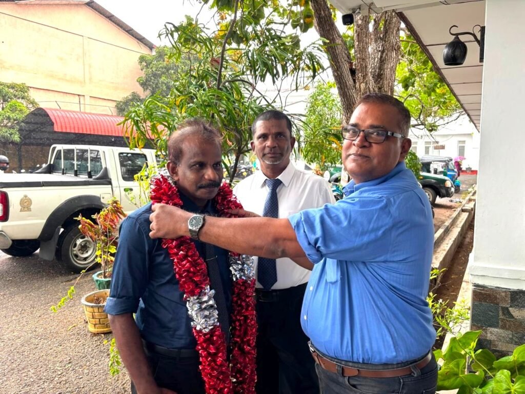 கிழக்கு மாகாண சுதேச மருத்துவ திணைக்களத்தின் பிரதி மாகாண ஆணையாளராக வைத்தியர் அன்டன் அனஸ்டீன் கடமையேற்பு!