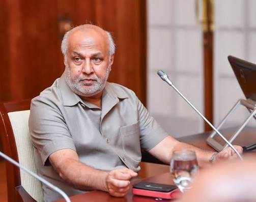 தேசியப் பட்டியல் குறித்து பரவும் தகவல்கள் பொய்யானவை – ஹக்கீம் விளக்கம்